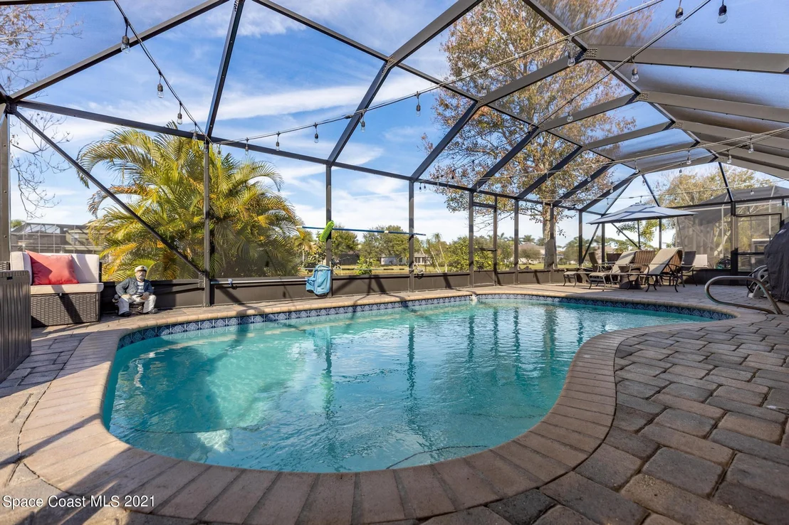 Photo of 2047 Auburn Lakes Drive