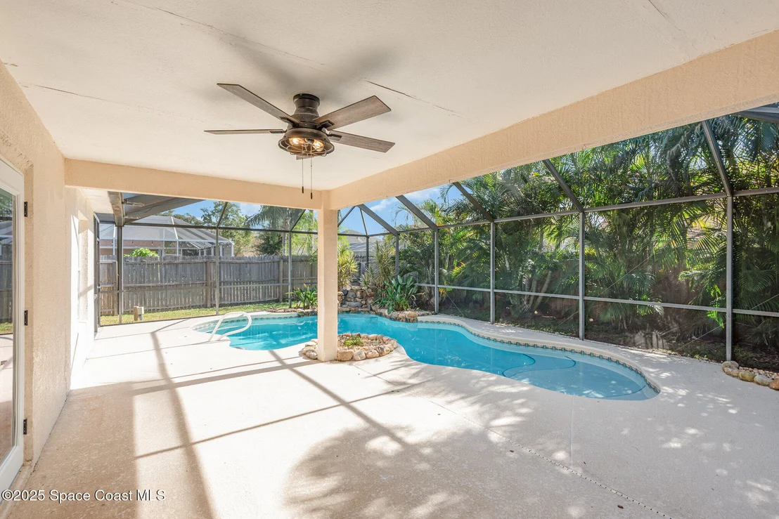 Photo of 1045 Jacaranda Circle