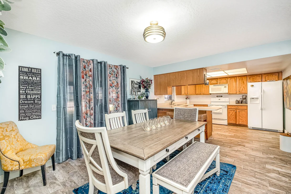 Photo of 990 Sycamore Drive