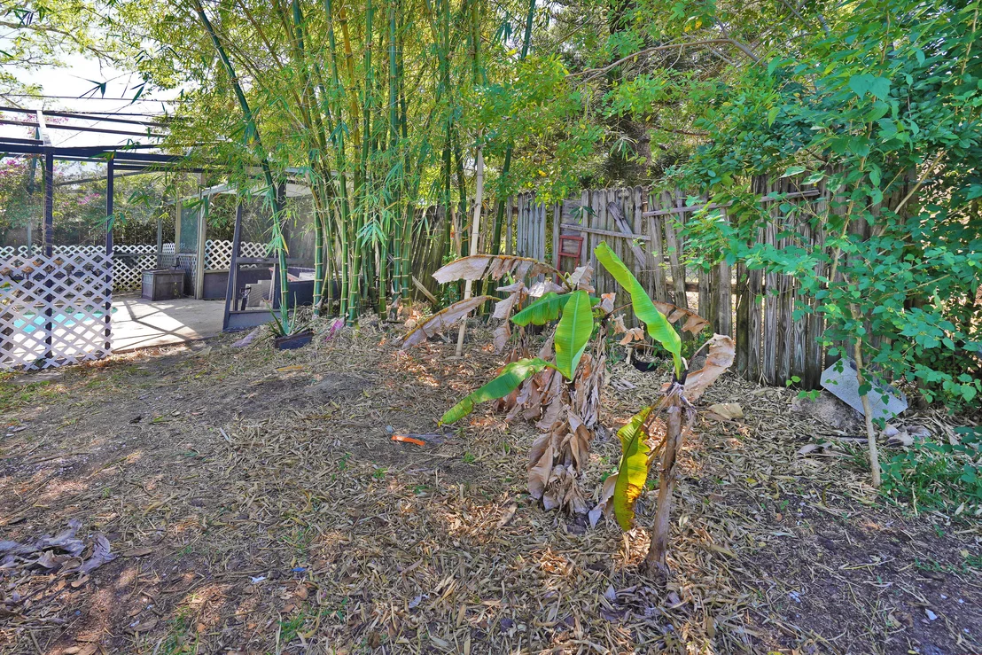 Photo of 1081 Madrid Road