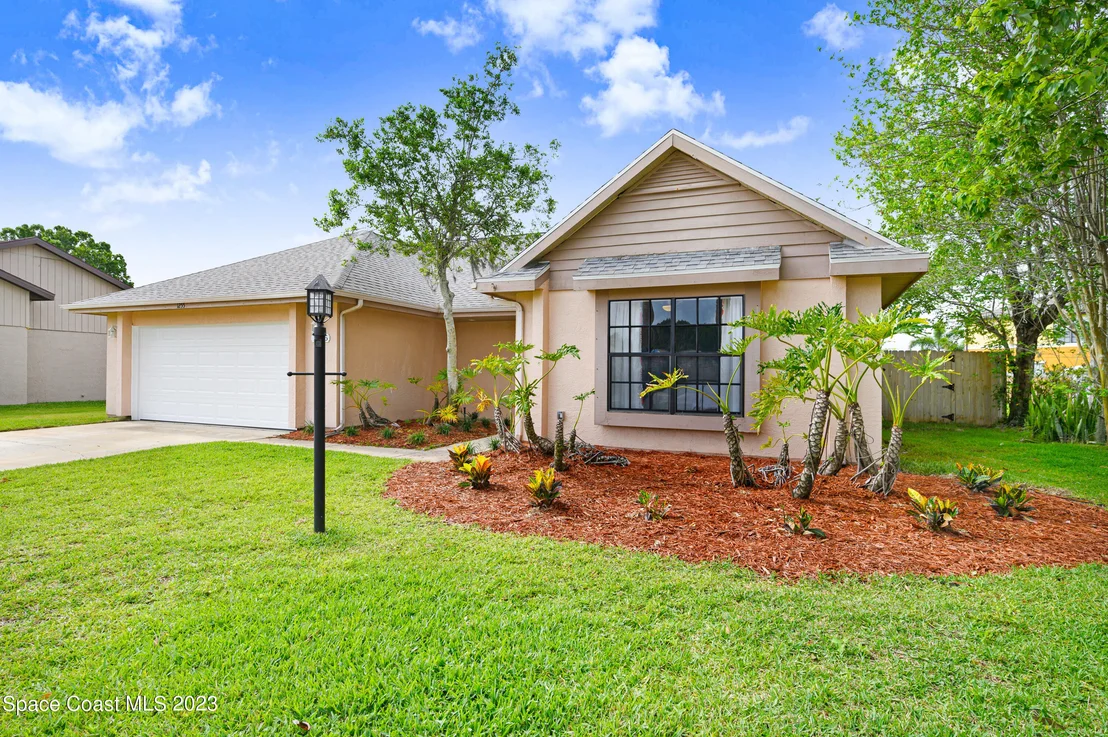Photo of 1255 Walnut Court