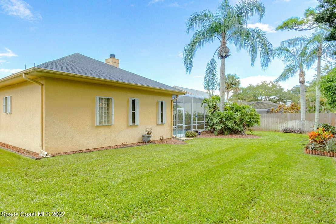 Photo of 925 Whisperoak Drive