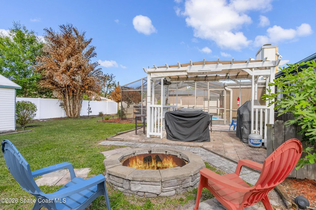 Photo of 413 Orlov Road NW