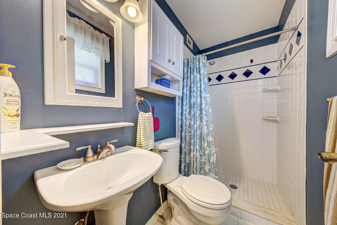 Photo of 1211 Princeton Road