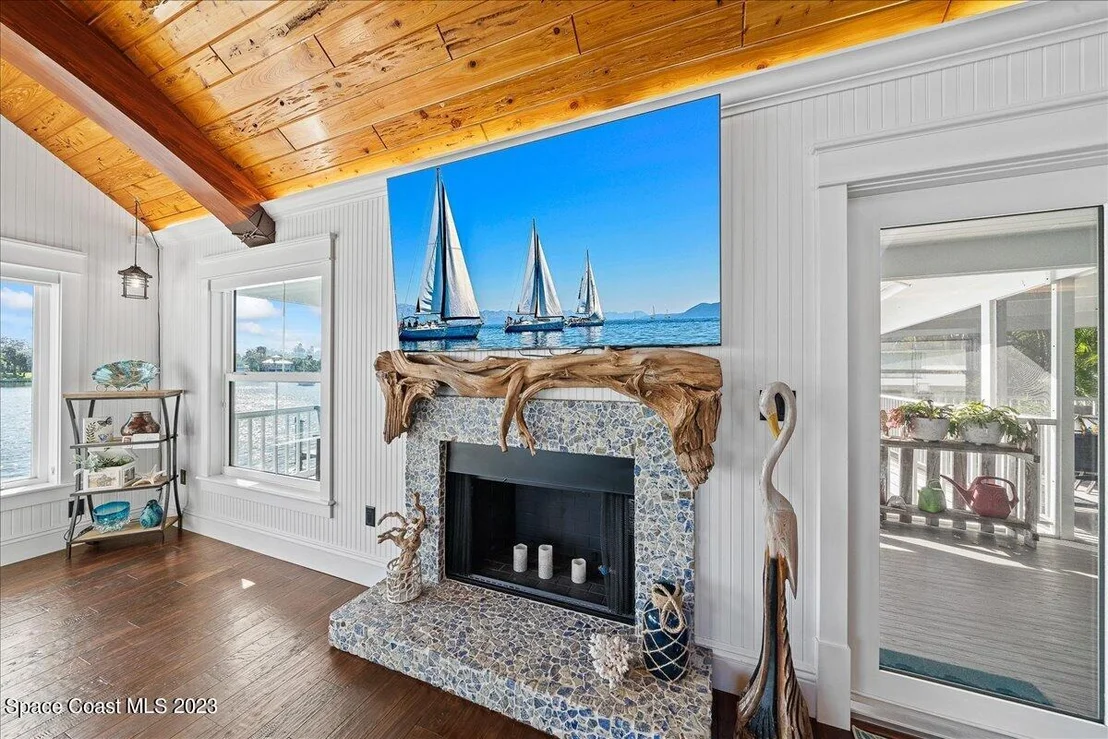 Photo of 1115 Hyde Park Lane