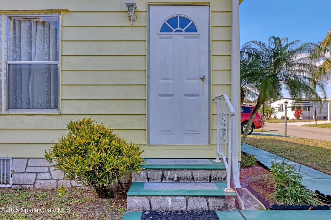 Photo of 4438 Twin Lakes Drive