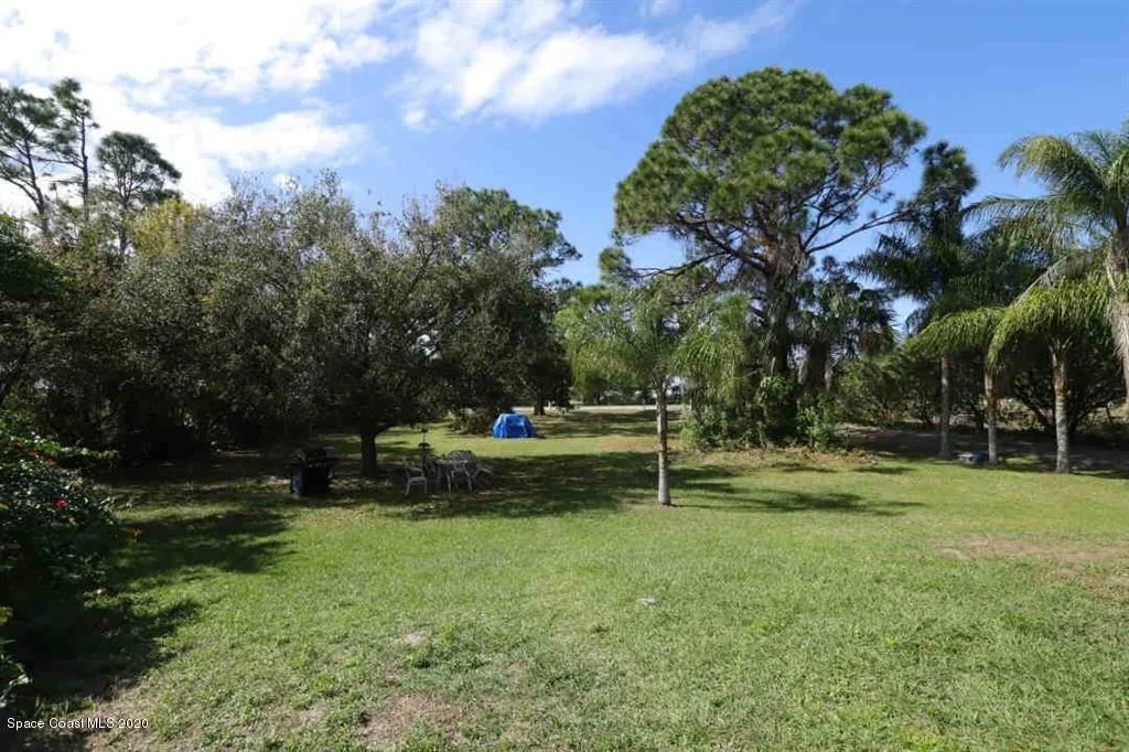 Photo of 8685 Fleming Grant Road