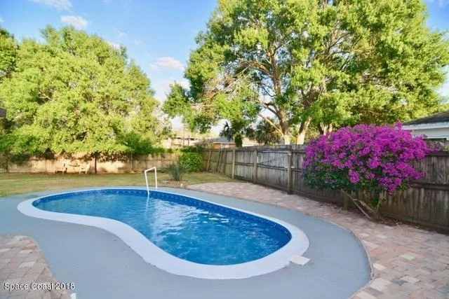 Photo of 212 E Haven Drive