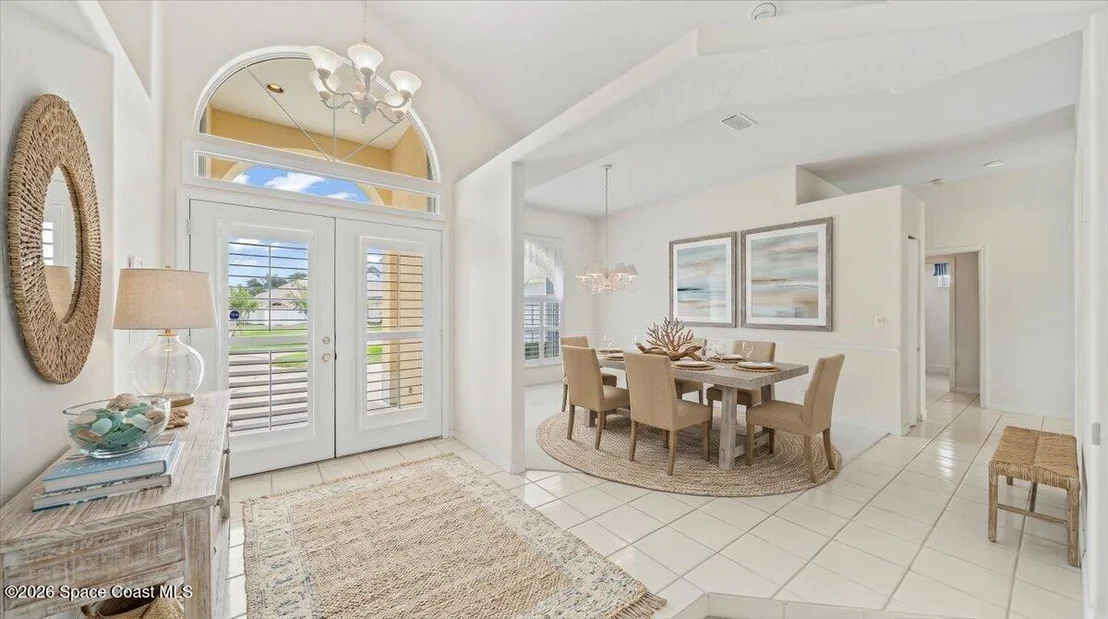 Photo of 493 Kimberly Drive