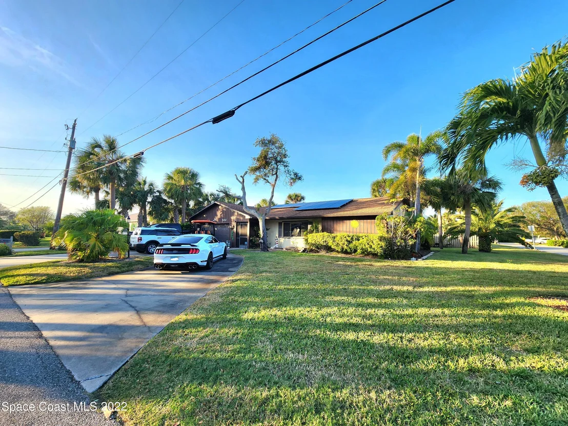Photo of 502 Sunset Boulevard