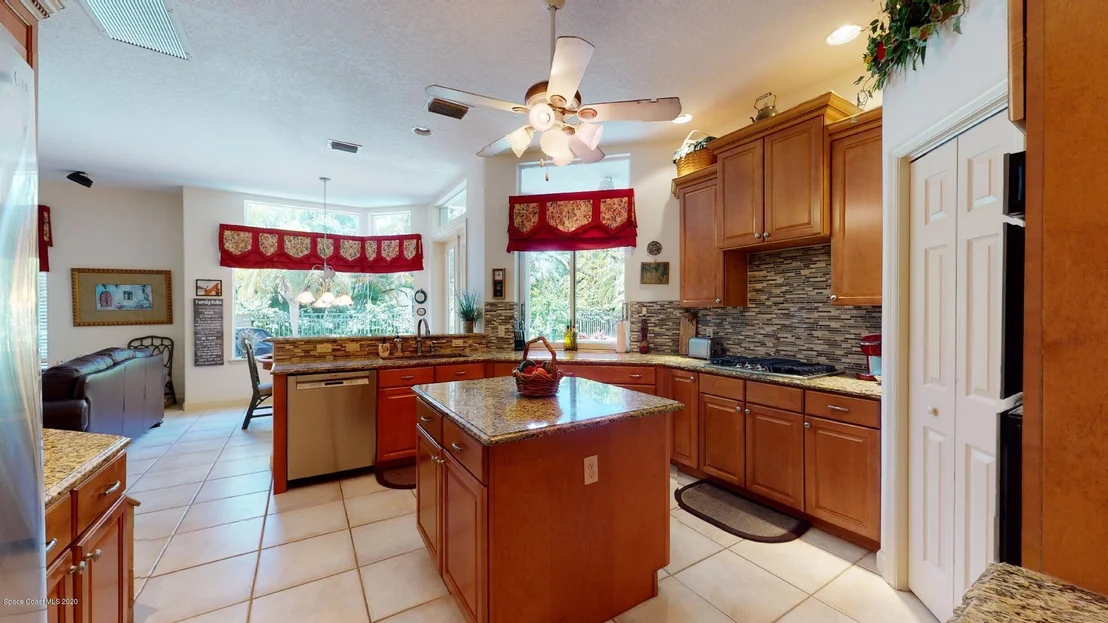 Photo of 403 Flanders Drive