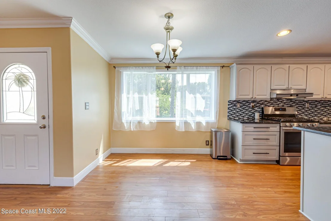 Photo of 1075 Lindholm Place