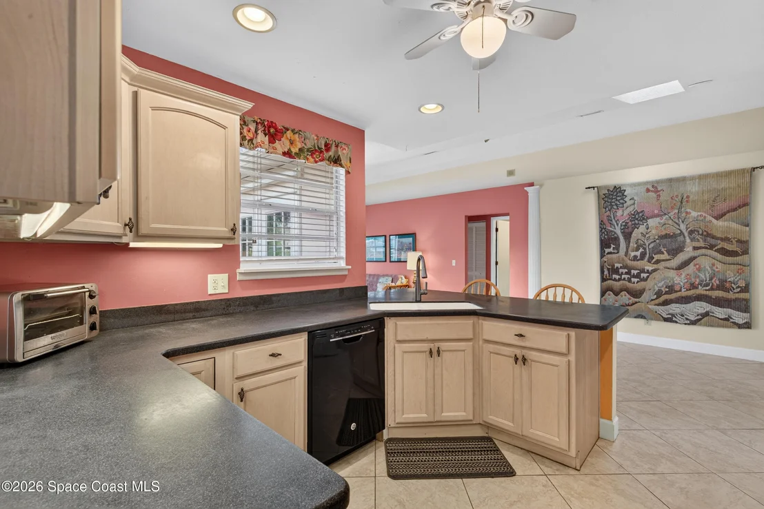 Photo of 621 Seven Gables Circle SE