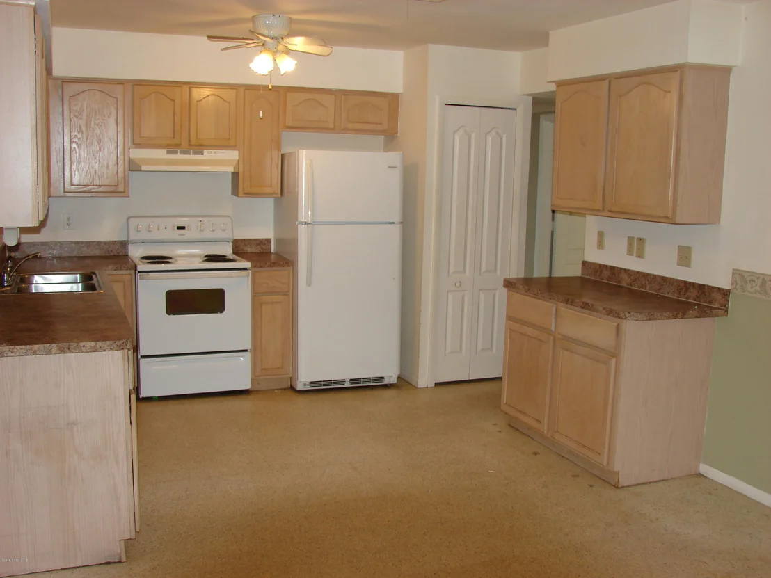Photo of 2979 Chipper Drive NE
