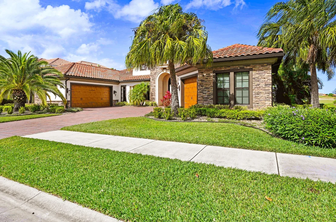 Photo of 2879 Wyndham Way