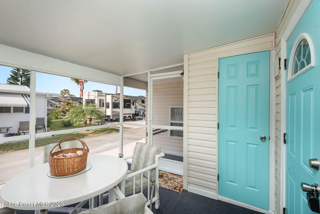 Photo of 3000 Frontier Drive