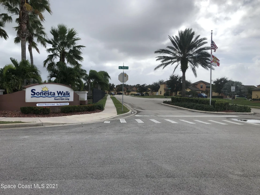 Photo of Unit 103 at 830 Luminary Circle