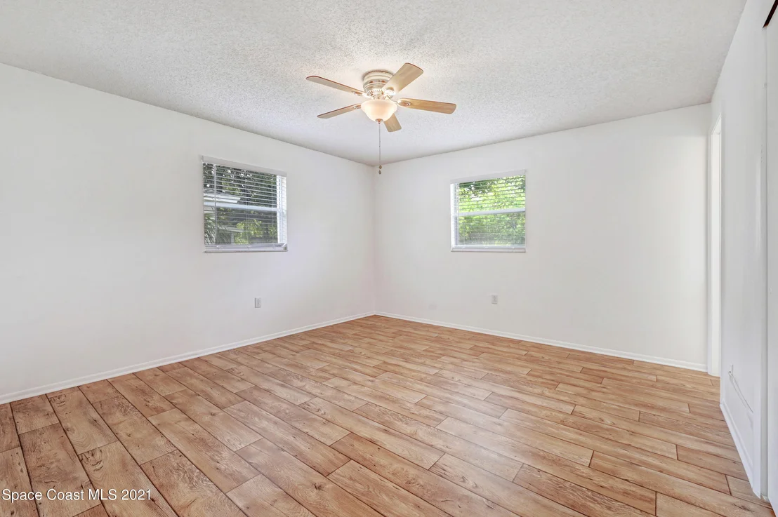 Photo of 1123 Hermosa Drive