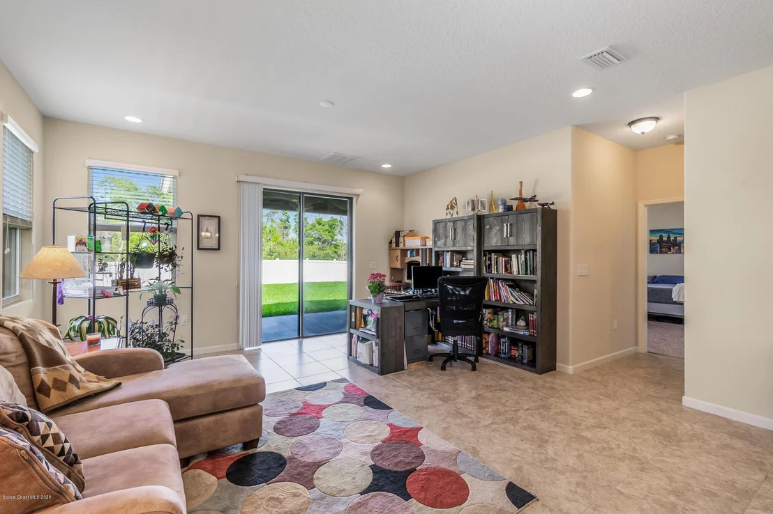 Photo of 1595 Fuji Drive