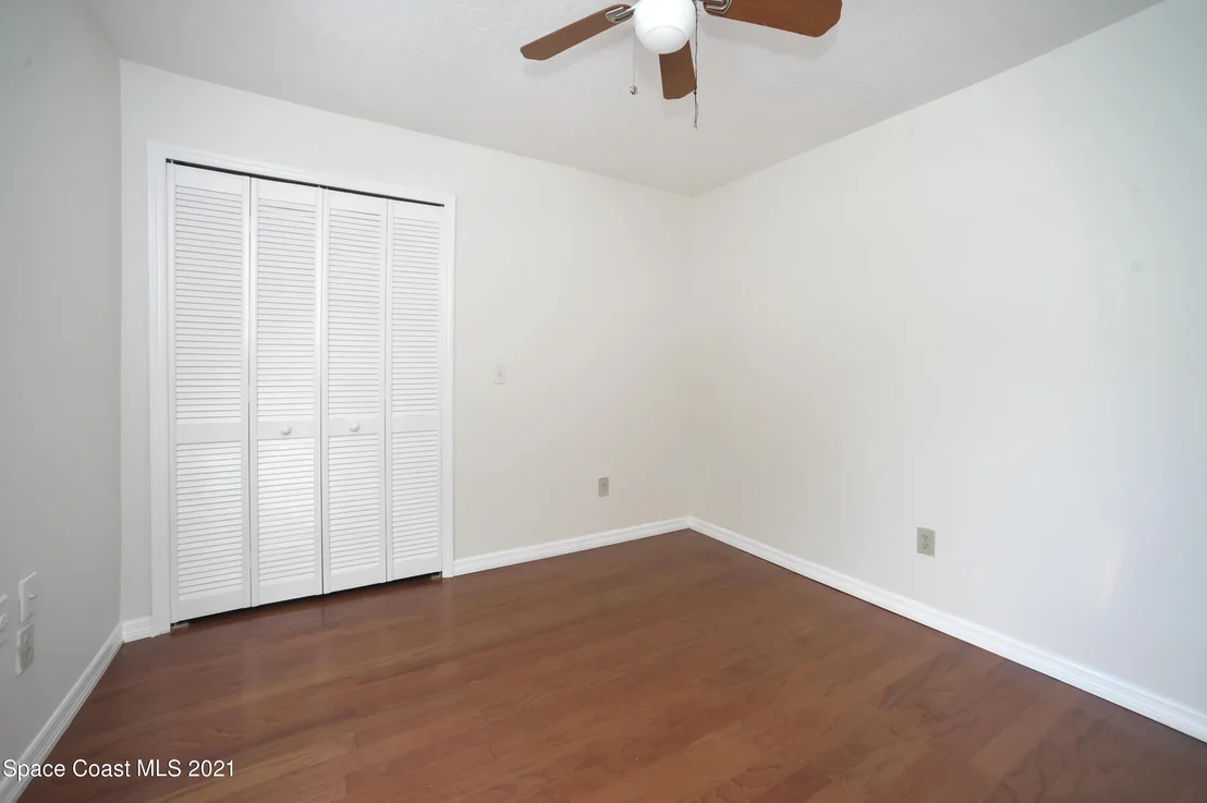 Photo of 986 Whisperpine Drive