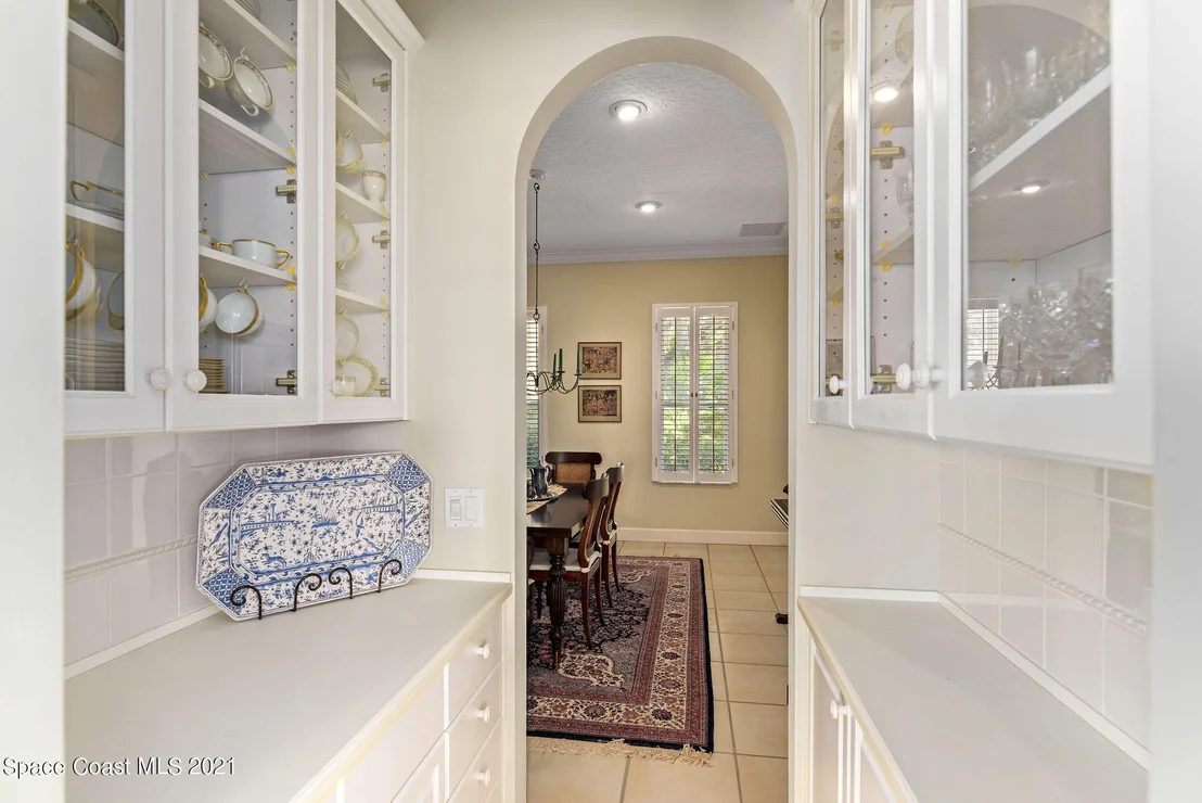 Photo of 176 Bayshore Drive