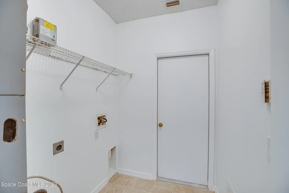 Photo of 1331 Hideaway Lane