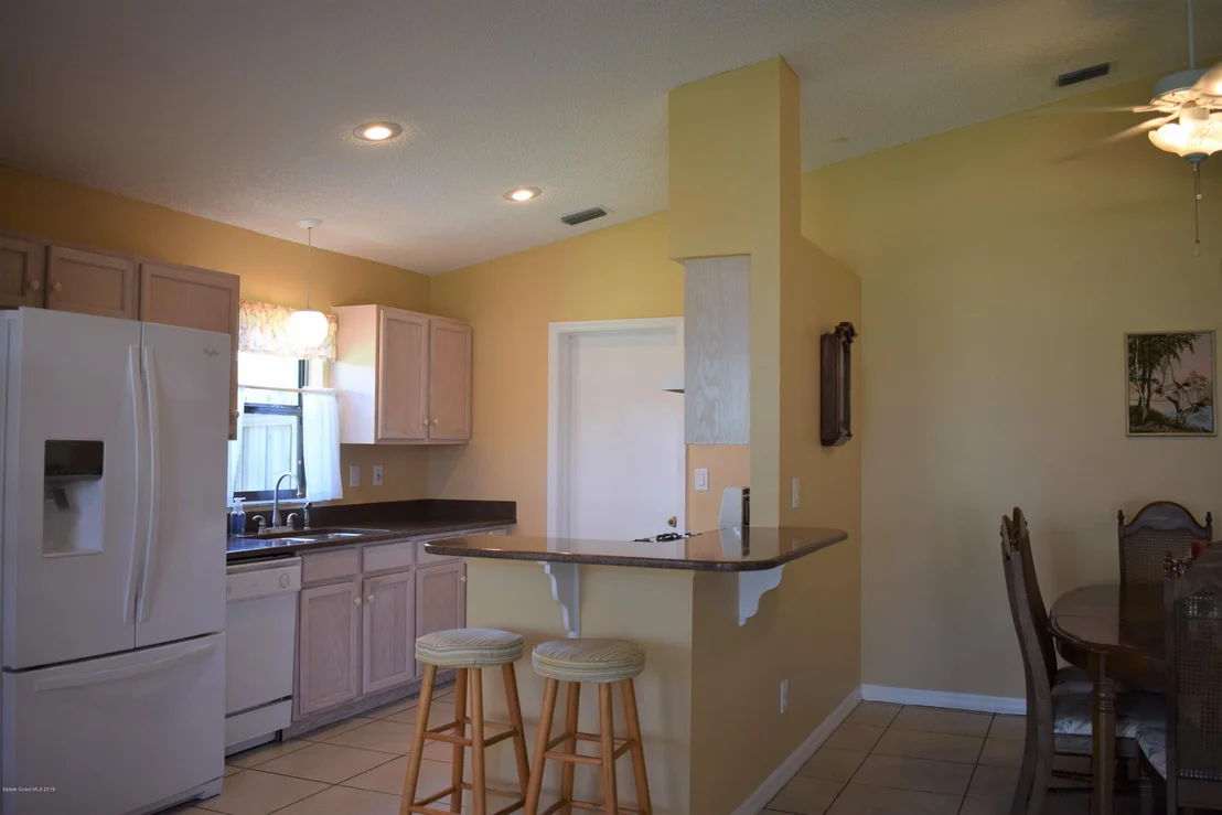Photo of 2961 Saint James Lane