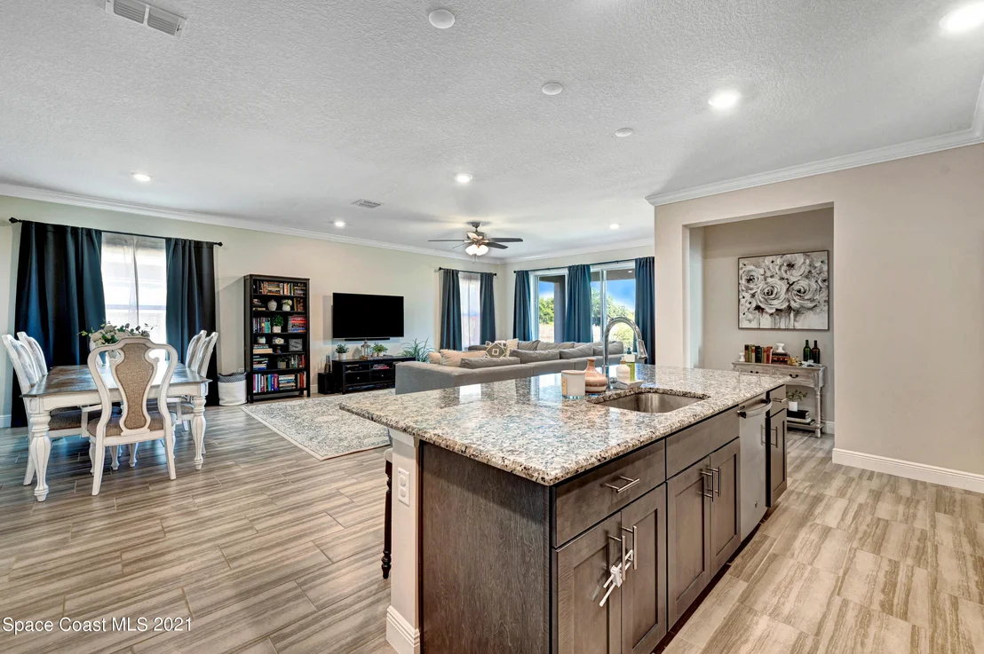 Photo of 980 Bear Lake Drive