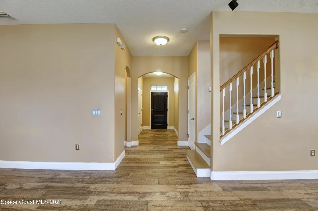 Photo of 2231 Bridgeport Circle