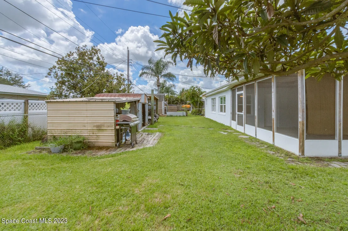Photo of 581 Clarke Avenue