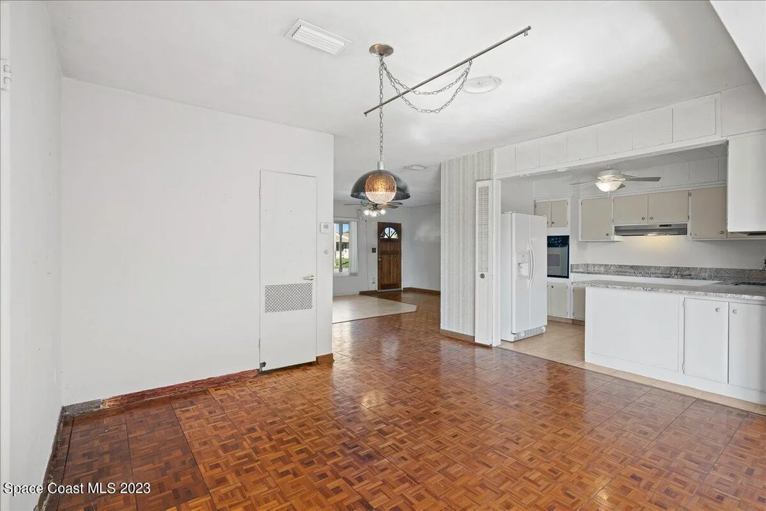 Photo of 2320 Reef Avenue