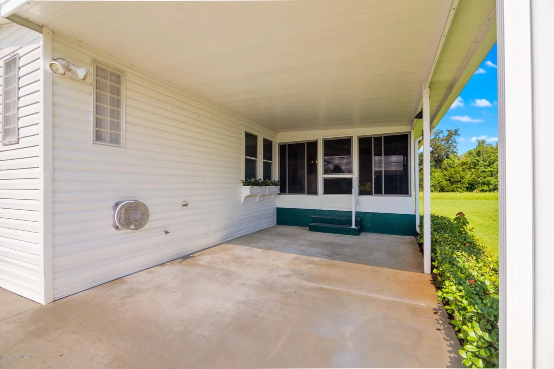 Photo of 355 Outer Drive