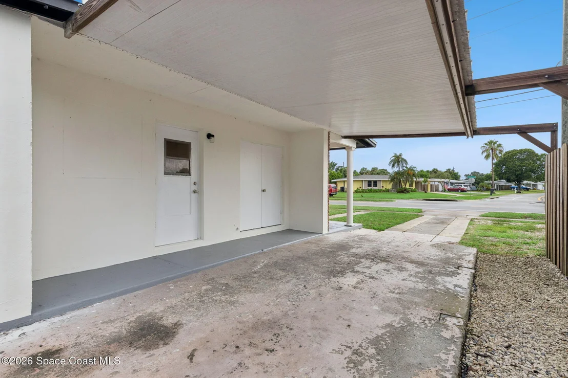 Photo of 1061 Bianca Drive NE