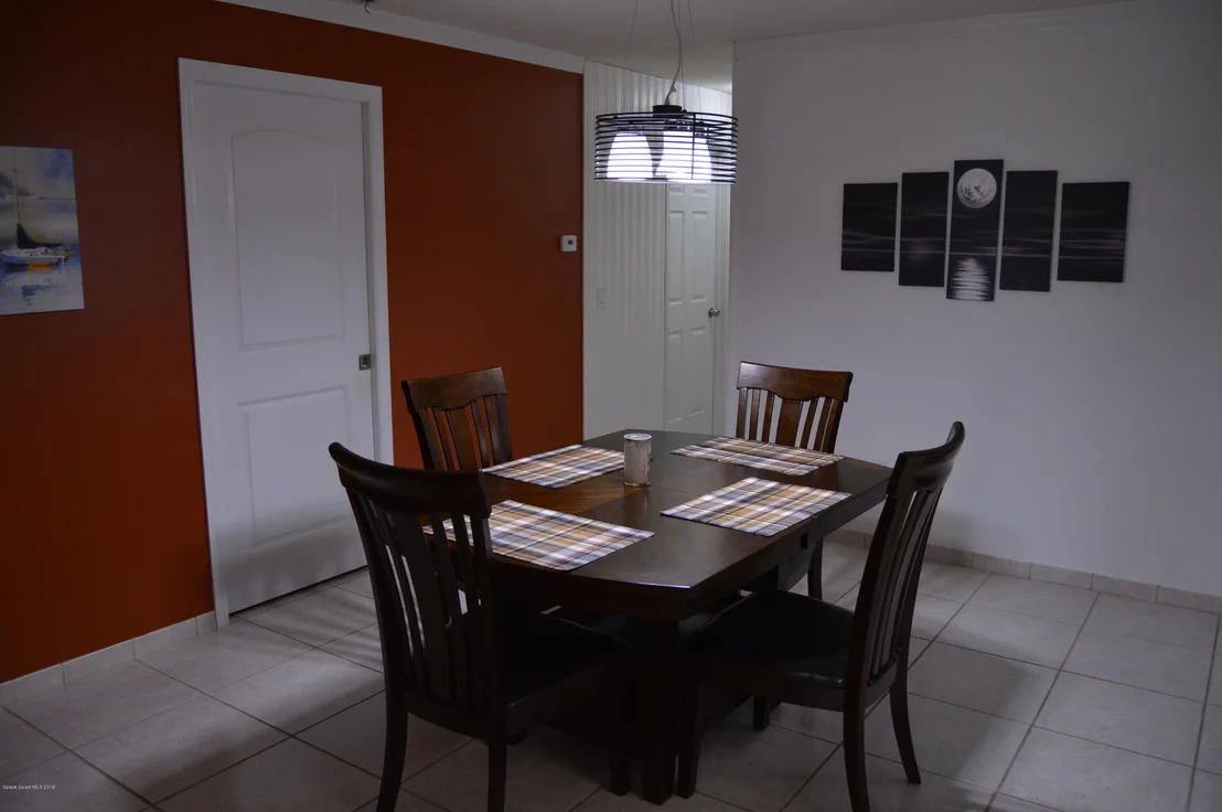 Photo of 501 Ford Circle W