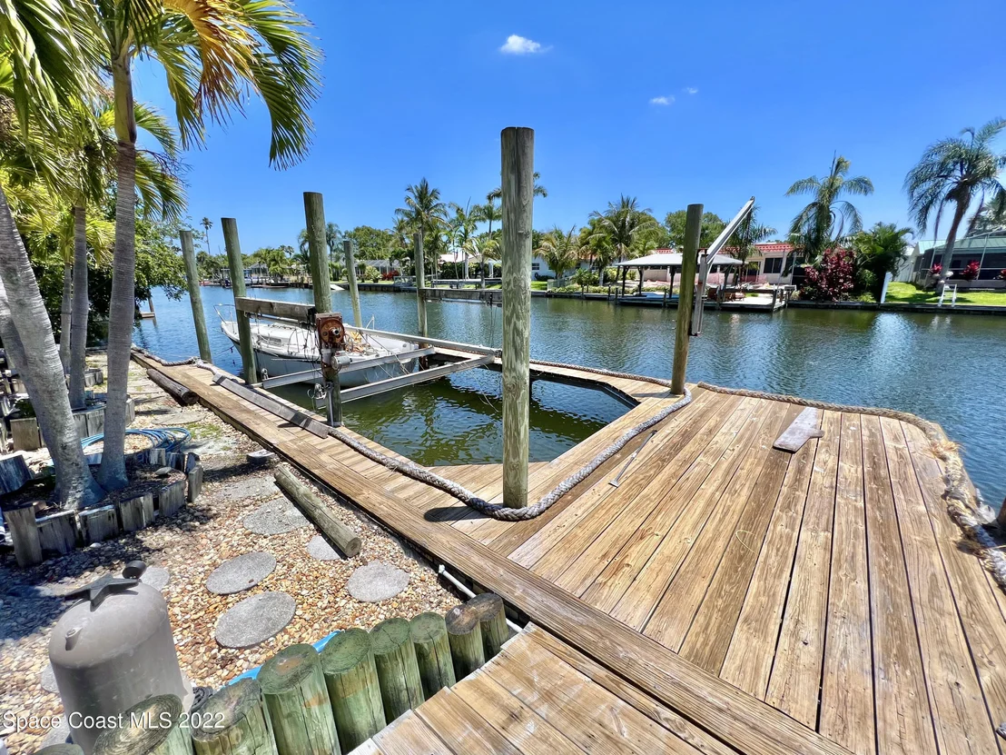 Photo of 16 Sloop Drive