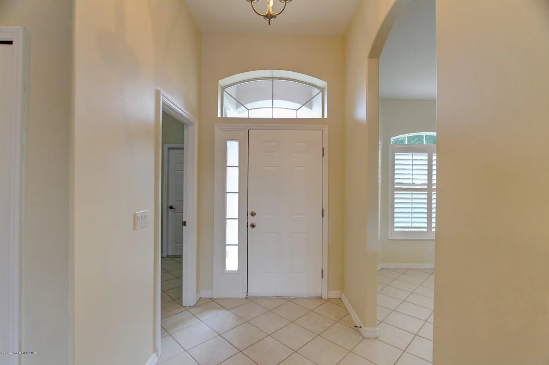 Photo of 4490 Portage Trail