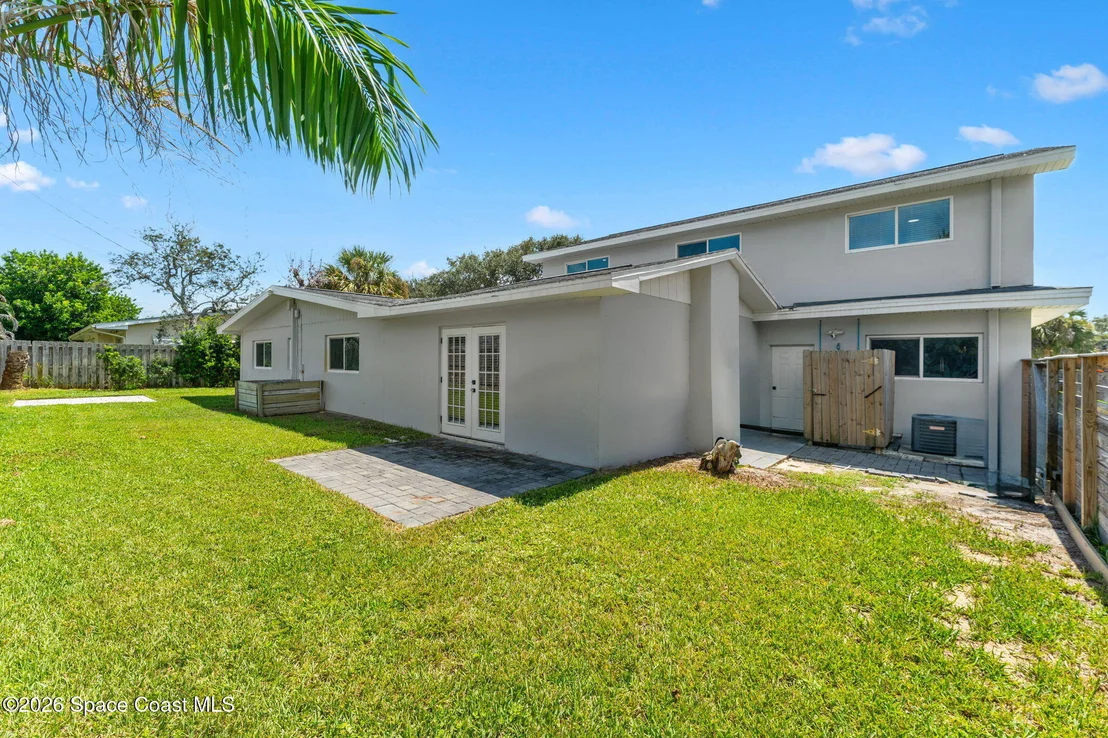 Photo of 470 Seabreeze Drive
