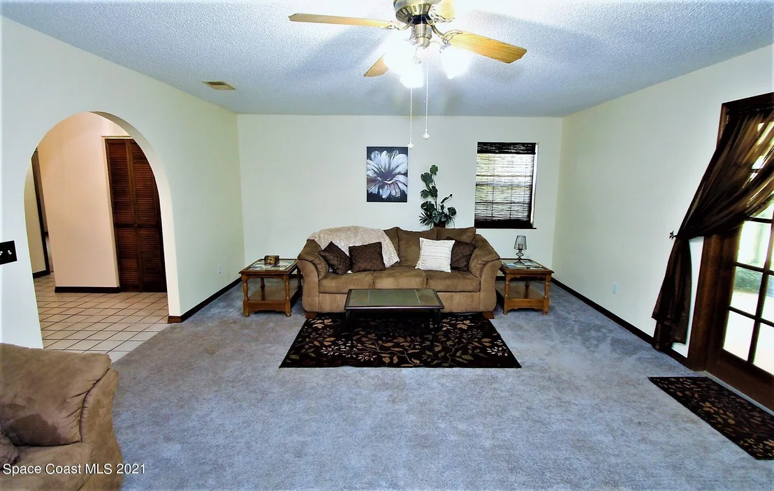Photo of 4600 Burkholm Road