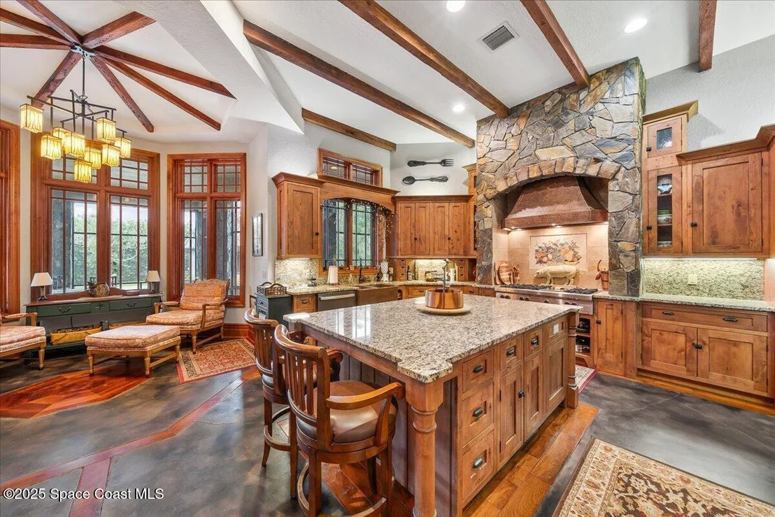 Photo of 586 Wethersfield Place