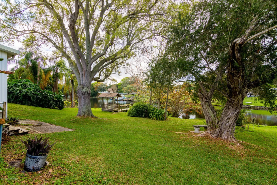 Photo of 550 Thomas Barbour Drive