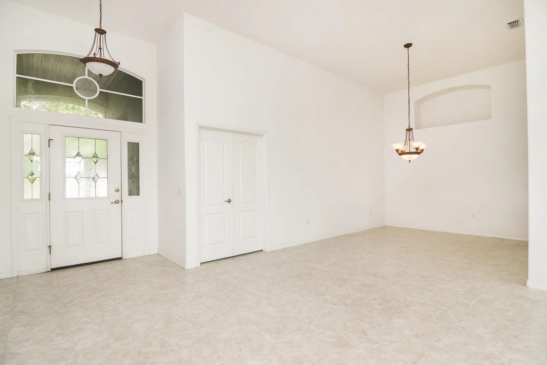 Photo of 4877 Alamanda Drive