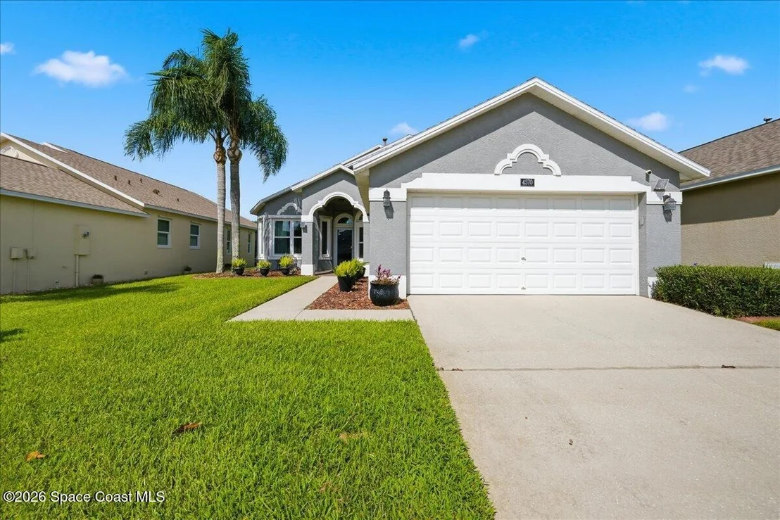 Photo of 4570 Portage Trail