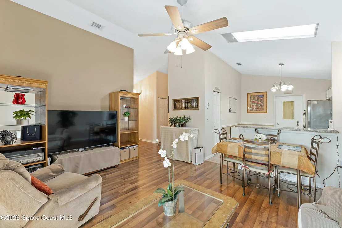 Photo of 326 Myrtlewood Road