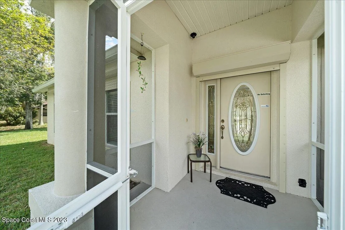 Photo of 704 La Veta Drive