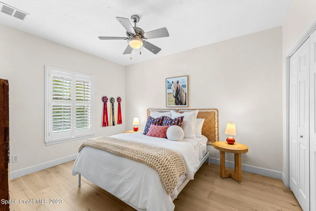 Photo of 5595 Willoughby Drive