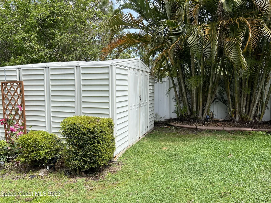 Photo of 1661 Whitman Drive
