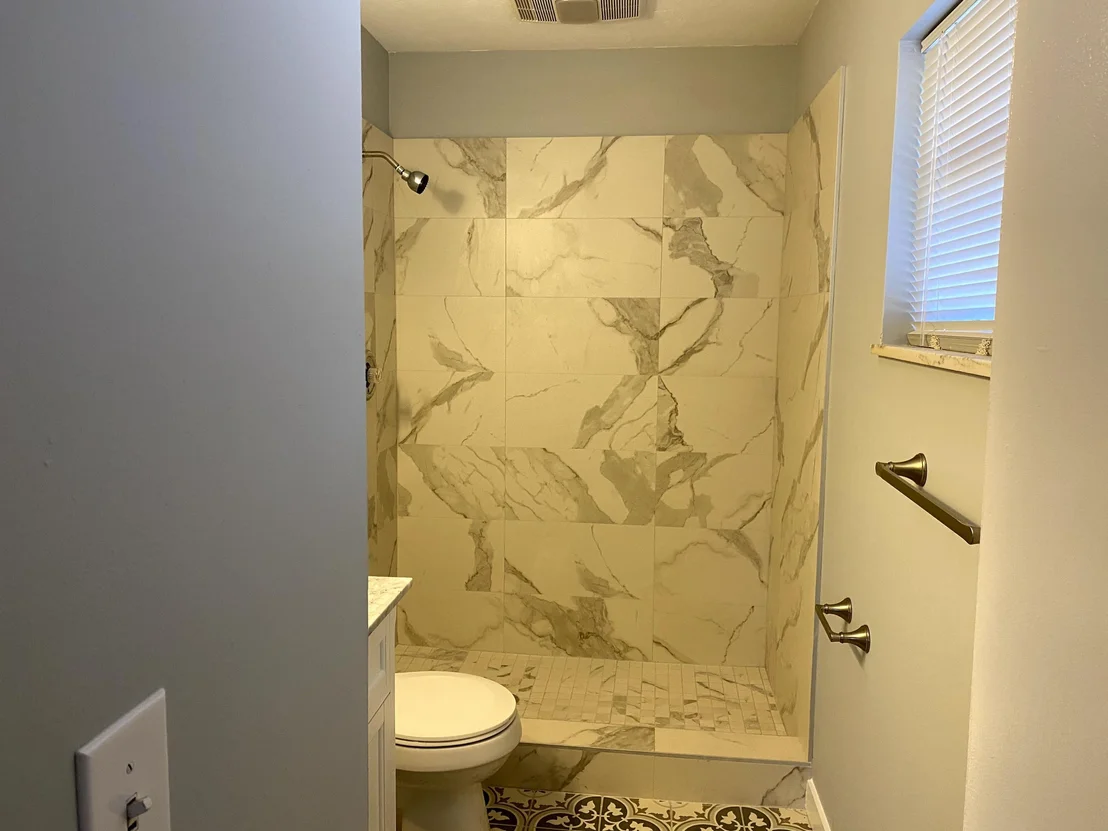 Photo of 1718 Golfview Drive