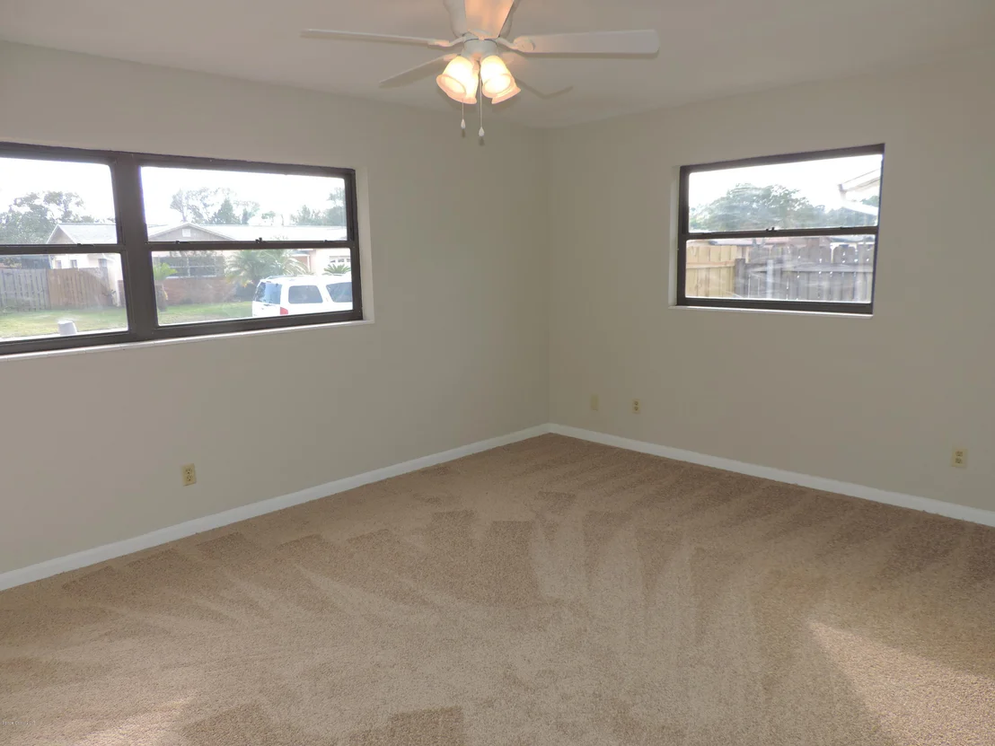 Photo of 930 Grant Road