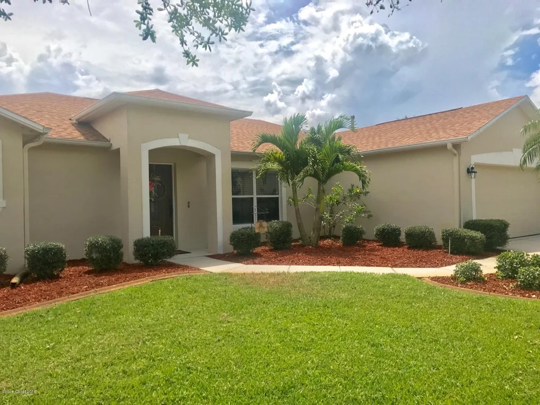 Photo of 807 Potomac Drive
