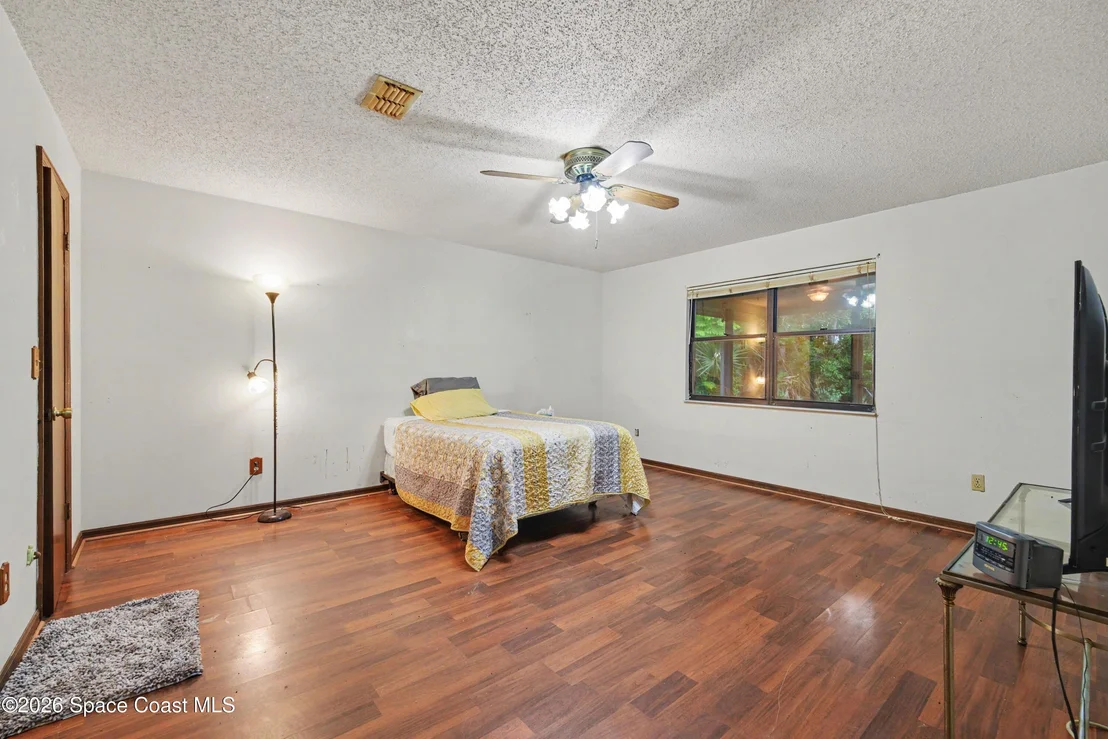 Photo of 5410 Holden Road
